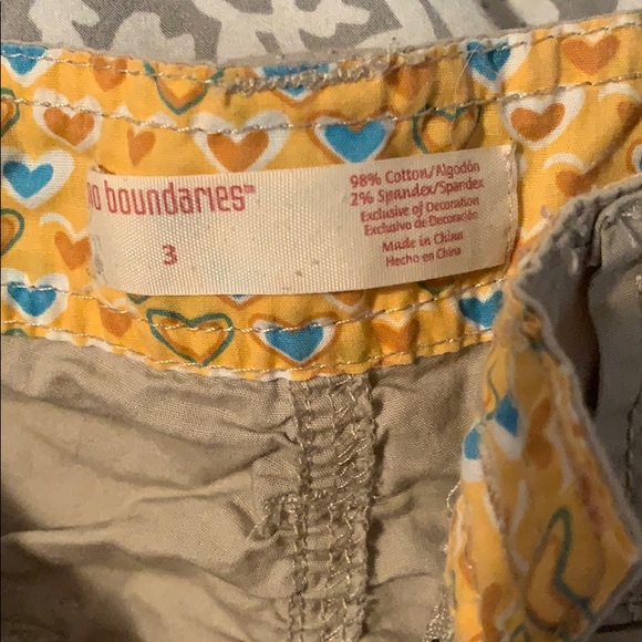 shorts - Picture 2 of 2